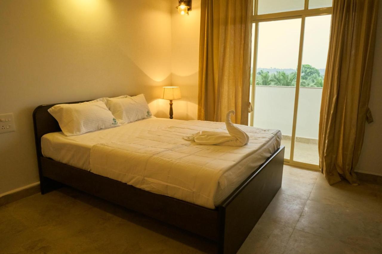 Martins Crest Hotel Patnem Beach Ngoại thất bức ảnh