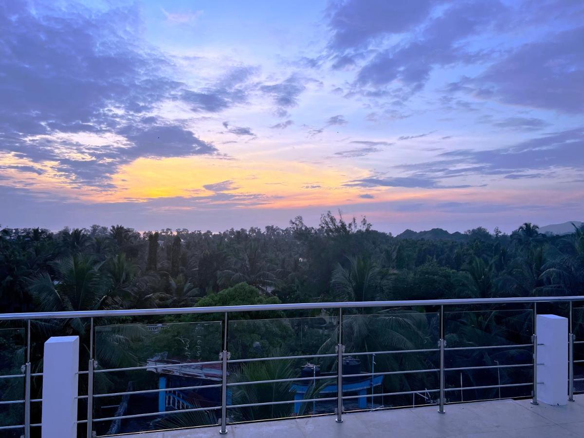 Martins Crest Hotel Patnem Beach Ngoại thất bức ảnh